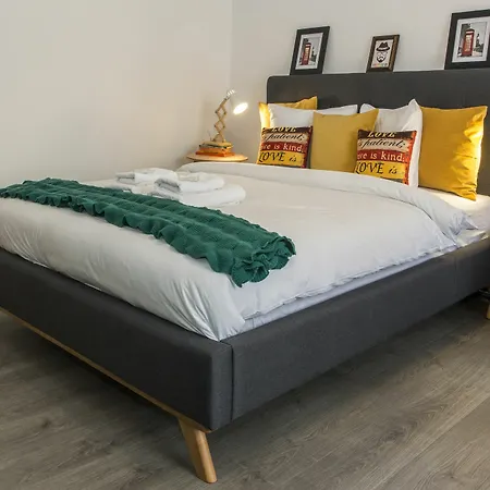 Redbed Self-catering Apartament Bukareszt